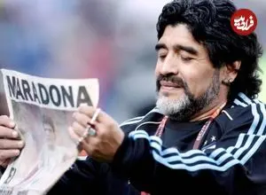 عکس| سفر در زمان؛ «دیه‌گو مارادونا» در 20 سالگی در حال بستن چمدانش در هتل؛ سال 1358