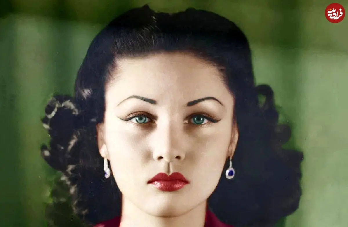 عکس| سفر در زمان؛ «فوزیه، ملکه مصری ایران» در کنار پسرش سوار بر کشتی؛ دهه 40