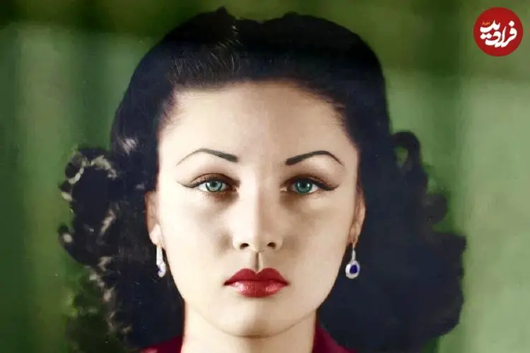 عکس| سفر در زمان؛ «فوزیه، ملکه مصری ایران» در کنار پسرش سوار بر کشتی؛ دهه 40