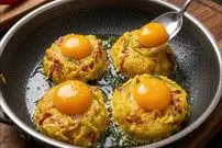 ببینید| طرز تهیه یک غذای ساده و متفاوت با سیب زمینی و تخم مرغ