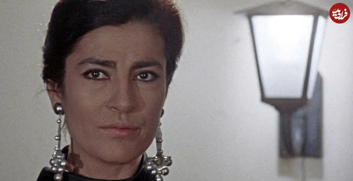 عکس| سفر در زمان؛ «هند جگرخوار» به همراه گروه بازیگران فیلم «سلسله خون»؛ سال 1358