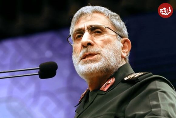 عکس؛ سفر در زمان؛ «سردار قاآنی» در حال چای خوردن با دو همرزم اش؛ دهه 60