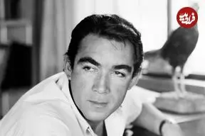 عکس| سفر در زمان؛ «آنتونی کوئین» در 55 سالگی و در کنار فرزندانش؛ سال 1348