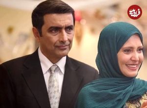 عکس؛ سفر به تاریخ؛ «فخرالدین» (سریال طوبی) در حال تقدیر از «مختار ثقفی» (مختارنامه)؛ سال 92