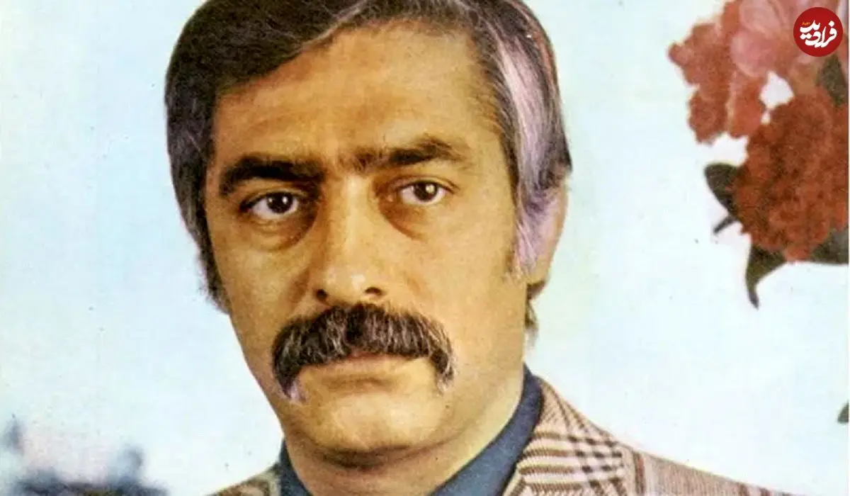 عکس| سفر در زمان؛ «فردین» در حال پیانو نواختن در خانه اش در تهران؛ دهه 40