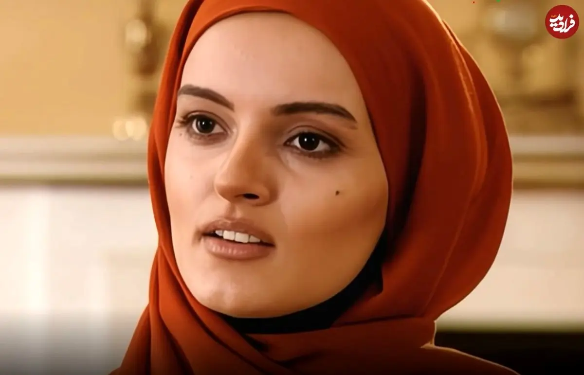 عکس| سفر در زمان؛ «بیتا» 12 سال بعد سریال آوای باران در حال ژست گرفتن در جنگل