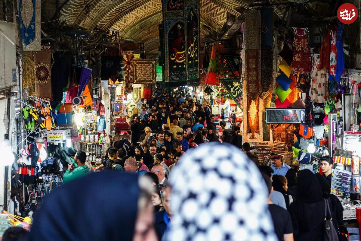 عکس؛ سفر در زمان؛ «غرفههای فروش لوازم آشپزی در سبزه میدان بازار تهران»؛ سال 1332