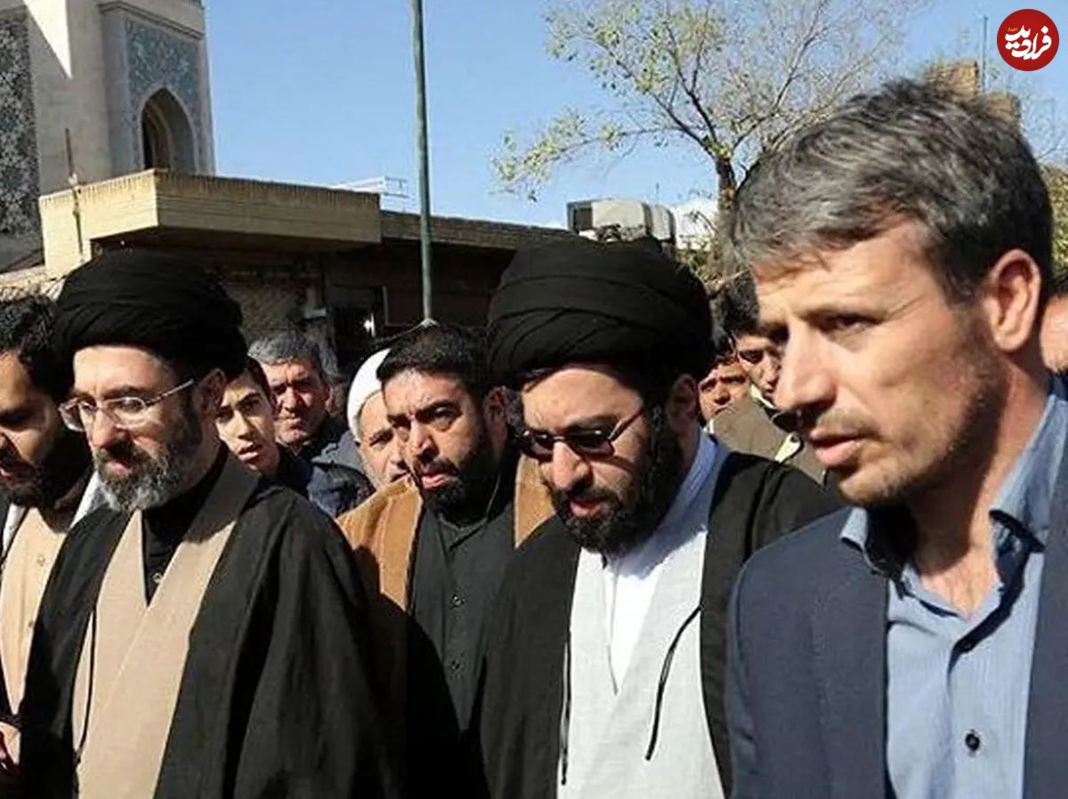 عکس؛ سفر در زمان؛ «سید میثم خامنهای» در مراسم ارتحال امام؛ سال 1403