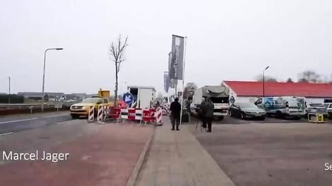 ( ویدیو) احداث جاده از جنس پلاستیک بازیافتی در هلند 