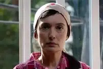 عکس| سفر زمان؛ چهرۀ «آتنه فقیه نصیری» 35 ساله در یک مراسم؛ 23 سال قبل