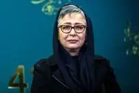 ببینید| ناراحتی آزیتا حاجیان از مردم؛ برای عزاداری آمدید یا سلفی؟