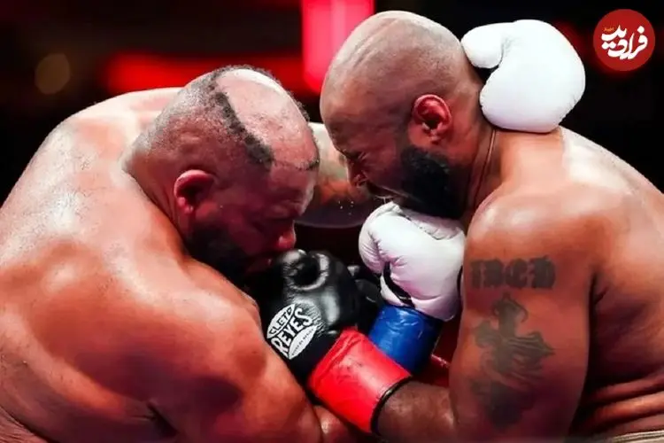 ببینید| افتادن کلاه‌گیس بوکسور سنگین وزن در حین مبارزه 