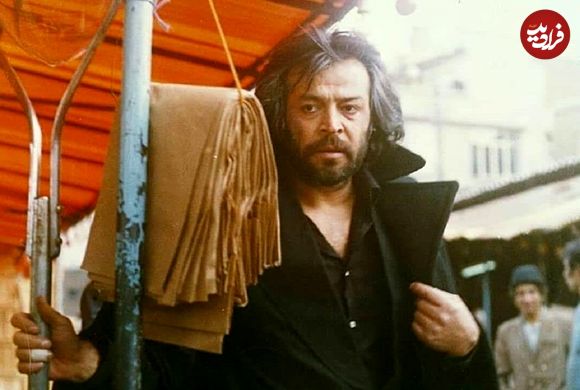 عکس| سفر در زمان؛ «مرتضی عقیلی، روشنک صدر و ایرج قادری» در حال قدم زدن در خیابان های تهران؛ سال 55