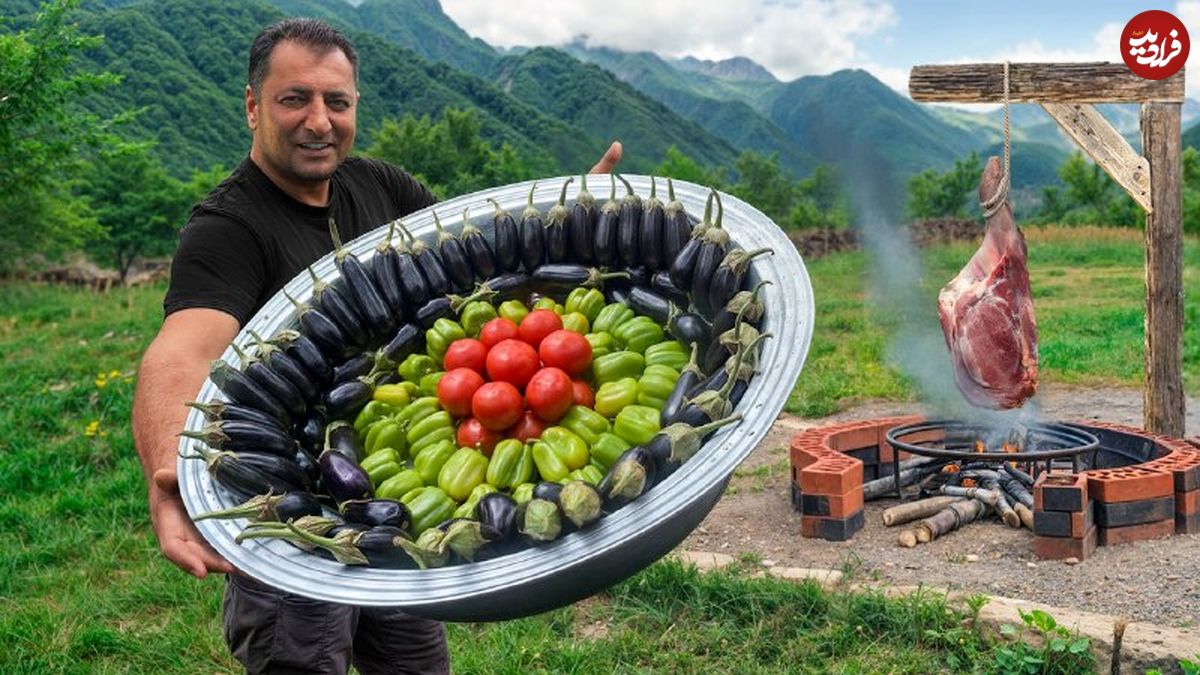 ببینید؛ غذای روستایی در آذربایجان؛ پخت دلمه فلفل و بادمجان توسط آشپز مشهور