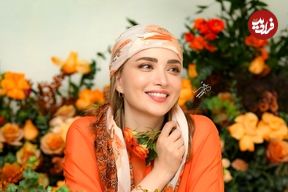 عکس؛ سفر در زمان؛ «بهنوش طباطبایی در کنار گلاب آدینه»؛ سال 1392