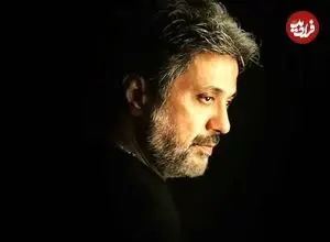 عکس| سفر در زمان؛ «داریوش اقبالی» هنگام خروج از دادگاه حادثه اسیدپاشی؛ سال 56