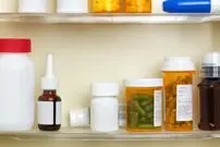 خطرات پنهان مصرف داروهای بدون نسخه؛ از استامینوفن تا ایبوپروفن