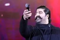 (ویدئو) رقص جنجالی بهنام بانی وسط کنسرت؛ دست‌وبالم بسته است وگرنه!