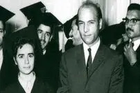 (عکس) سفر در زمان؛ «دکتر شریعتی» در حال استراحت در اقامتگاه اش در عربستان؛ سال 49
