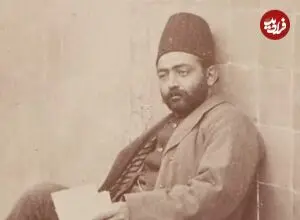 عکس| سفر زمان؛ عکس یادگاری «امین‌السلطان و امین خلوت» در حیاط قصر