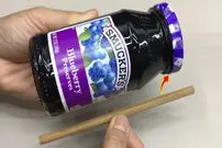 (ویدئو) ترفندهایی ساده برای باز کردن سریع در قوطی‌ مربا و ترشی