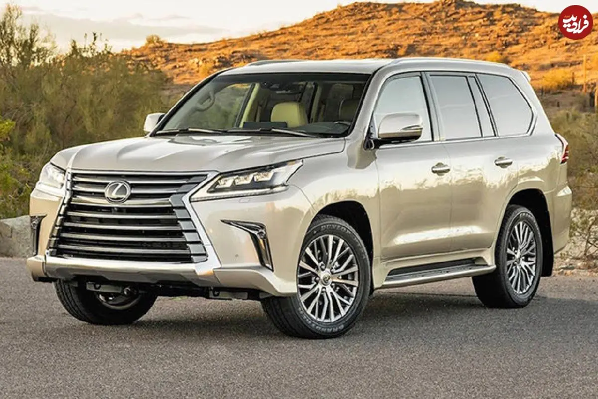 لکسوس ۲۵میلیاردی قاچاق راهی پارکینگ شد