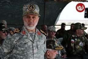 عکس؛ سفر در زمان؛ «سرلشکر رشید و محسن رضایی» در یک جلسه شبانه در کنار رهبر انقلاب؛ دهه 60