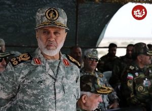 عکس؛ سفر در زمان؛ «سرلشکر رشید و محسن رضایی» در یک جلسه شبانه در کنار رهبر انقلاب؛ دهه 60
