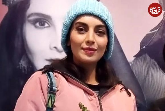 عکس| سفر زمان؛ «مرضیه» سریال بچه مهندس در اکران فیلم مهران مدیری؛ سال 1403