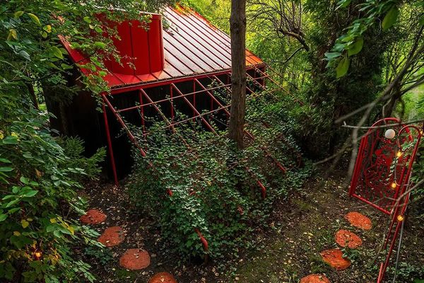 تصاویر؛ جادوی معماری؛ رنگ، چوب و فلز در قلب ورشو