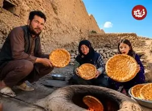 ببینید| غذای روستایی در افغانستان؛ پخت خوراک کدو سبز و تهیه نان سنتی در تنور