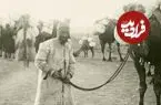 عکس| سفر زمان؛ عبور کاروان تنباکو از بیابان در دوران قاجار