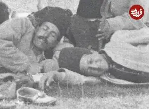 عکس| سفر زمان؛ تصویری از «پشت‌صحنه یک فیلم» با بازی درباریان در دوران قاجار