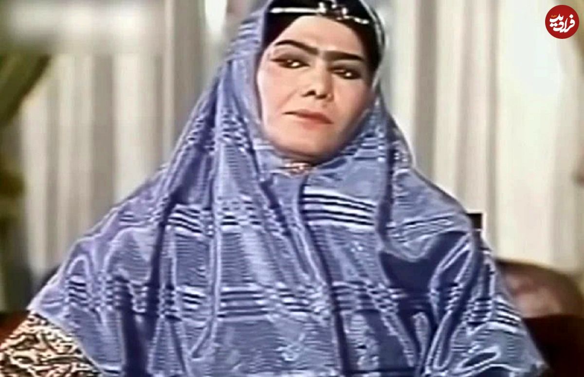 عکس| سفر در زمان؛ «فخری خوروش» در جوانی و در حال نوازش گربه اش؛ دهه 30