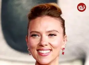 عکس| سفر در زمان؛ «اسکارلت جوهانسون» در 18 سالگی در حاشیه یک مراسم؛ سال 1381