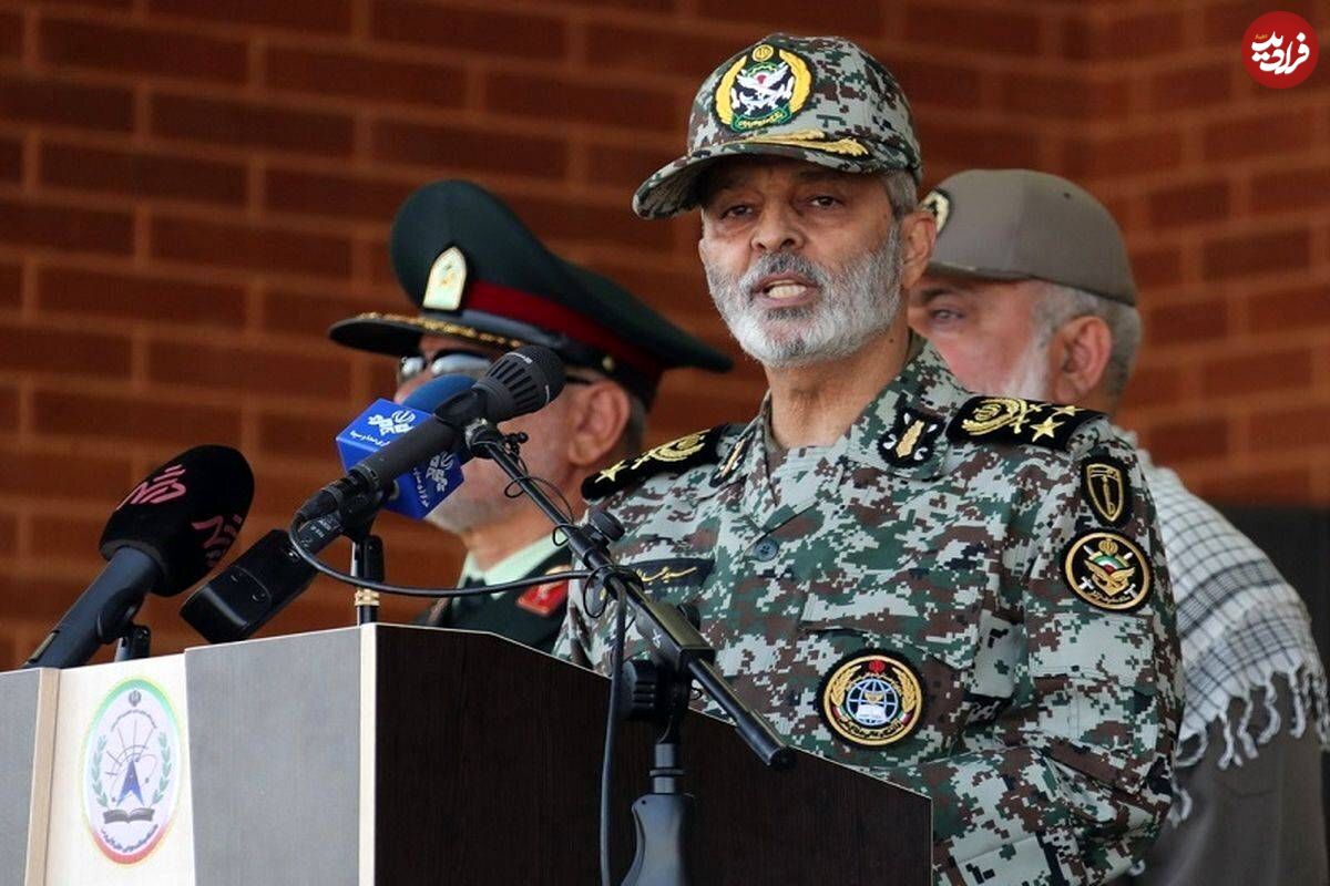 عکس؛ سفر در زمان؛ «سرلشکر باقری، حسن روحانی و سرلشکر موسوی» در بیت رهبری»؛ سال 98