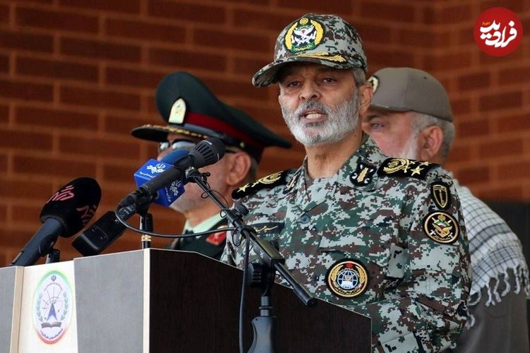 عکس؛ سفر در زمان؛ «سرلشکر باقری، حسن روحانی و سرلشکر موسوی» در بیت رهبری»؛ سال 98