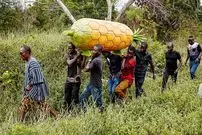 مردمی که شادترین تابوت‌های جهان را دارند