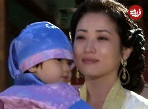 عکس| سفر زمان؛ «بانو یئون» (امپراتور بادها) در حال «ترشی انداختن» به همراه «تسو» (سریال جومونگ)