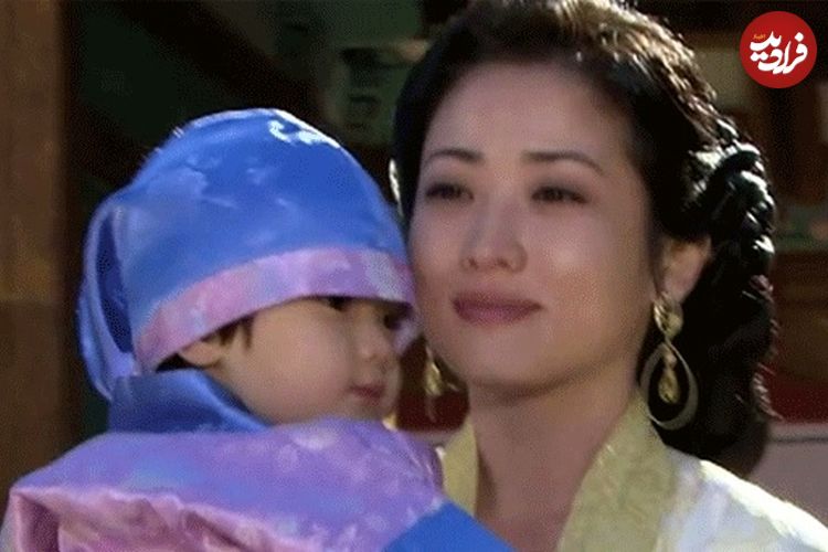 عکس| سفر زمان؛ «بانو یئون» (امپراتور بادها) در حال «ترشی انداختن» به همراه «تسو» (سریال جومونگ)