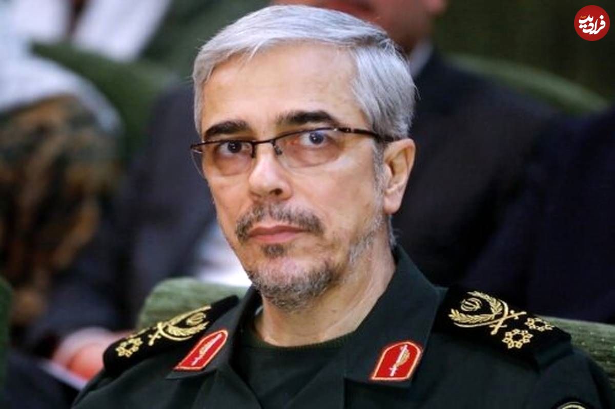 عکس؛ سفر در زمان؛ «سرلشکر باقری در کنار برادرش حسن باقری» در جبهه؛ دهه 60