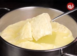 ببینید| با 1.5 لیتر شیر و 4  تخم مرغ در 10 دقیقه در خانه پنیر درست کنید