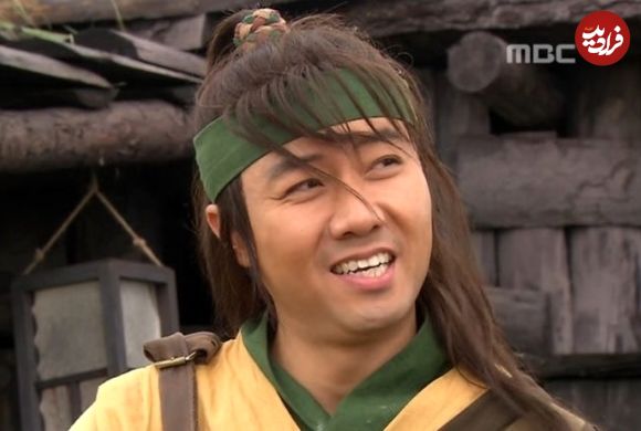 عکس| سفر زمان؛ «ماری، دوست جومونگ» در 55 سالگی در حال آواز خواندن در کنسرت