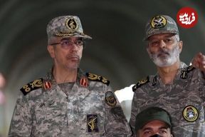 عکس؛ سفر به تاریخ؛ «سپهبد باقری» در حال قدم زدن میان ویرانه‌های جنگ سوریه؛ سال 97
