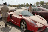 (عکس) خودروی رها شده در دبی که خیابان های ایران آرزویش را دارند