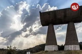 تصاویر| معماری بنای یادبود معدنچیان در میترویتسا صربستان 
