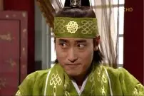 عکس| سفر زمان؛ «یونگ‌پو» در حال برگرداندن پسرش از مدرسه؛ 16 سال بعد از سریال جومونگ