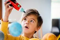 راه‌های ساده و خلاقانه برای سرگرم کردن کودکان در خانه