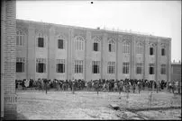 تصاویر؛ ‏تصاویری از دانش‌آموزان و معلمان مدرسه‌ دخترانه ژاندارک در تهران، اوایل دوره پهلوی