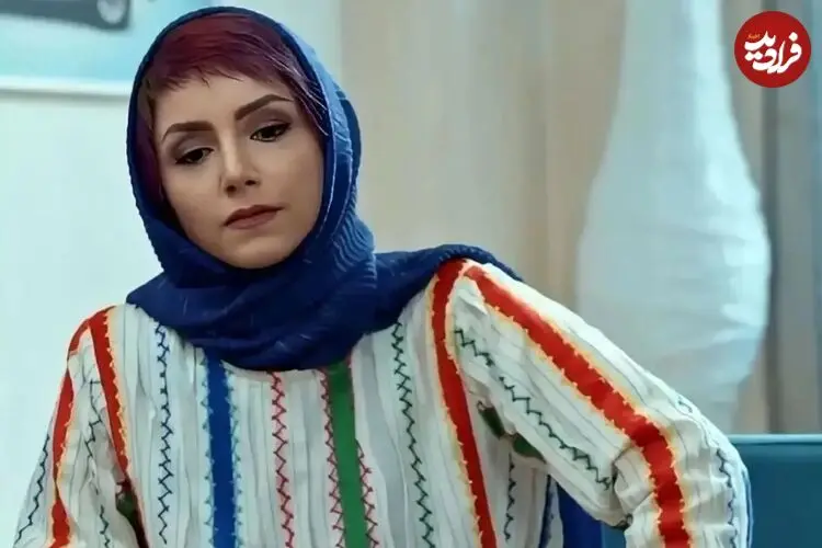 عکس| سفر به گذشته؛ «نازنین بیاتی، ساناز» فیلم دینامیت در مراسم تشییع اکبر عبدی